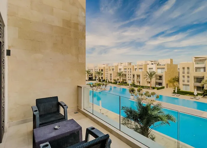Radiant & Refined 2bdr Mangroovyfree & Pool * Hurghada